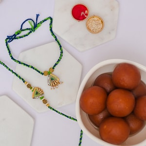Peacock Bhai Bhabhi Rakhi with Gulab Jamun